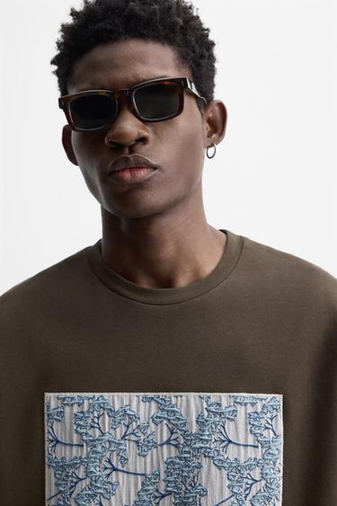 T-SHIRT AVEC PIÈCE EN RELIEF - Marron de Zara - Image 5