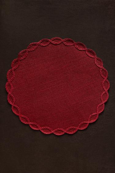 CHRISTMAS RAMIE CHAIN PLACEMAT - Red by Zara