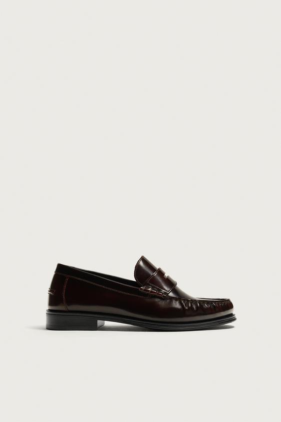 MOCASSINS EN CUIR À MASQUE - Bordeaux de Zara - Image 3