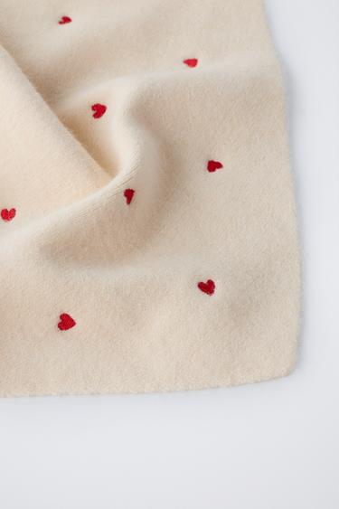 KNITTED SCARF WITH EMBROIDERED HEARTS - Ecru by Zara - Image 2