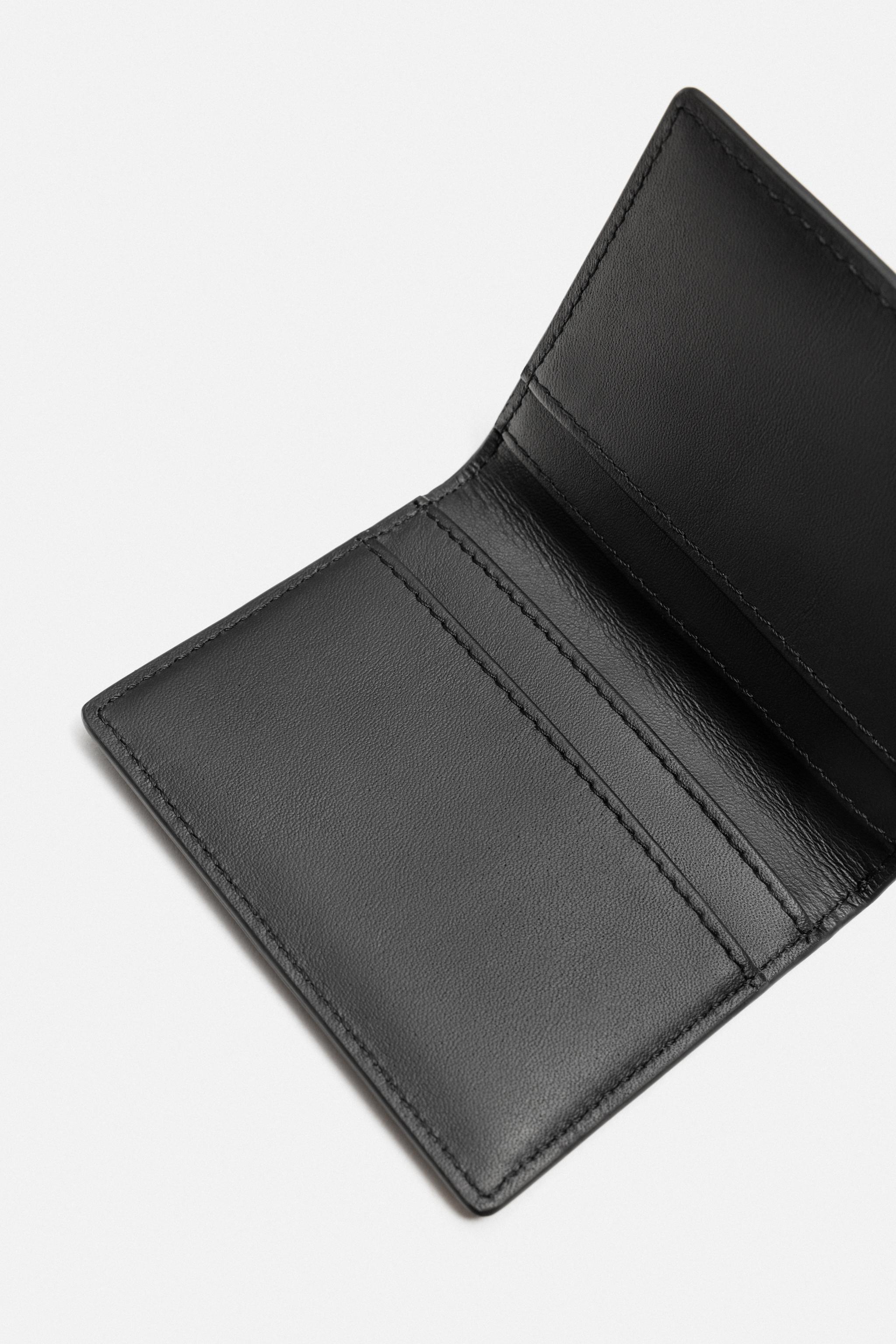 PORTE-CARTES EN CUIR