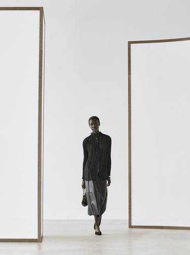 Chemisier fluide plissé - Noir de Zara - Image 0