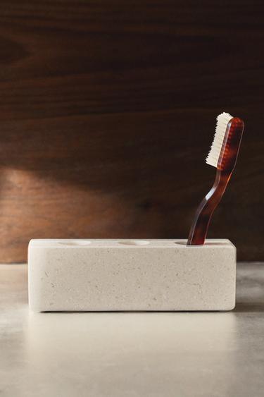 WHITE MARBLE TOOTHBRUSH HOLDER - white by Zara
