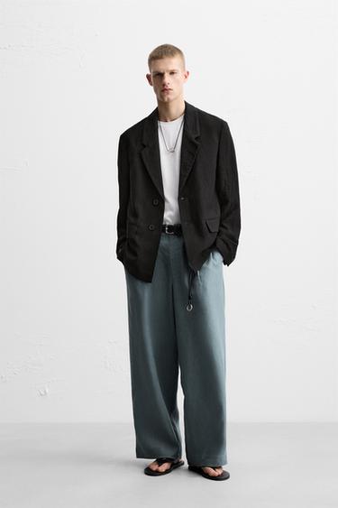 בלייזר RELAXED FIT עם אפקט מקומט מבד ז'קארד - שחור של Zara