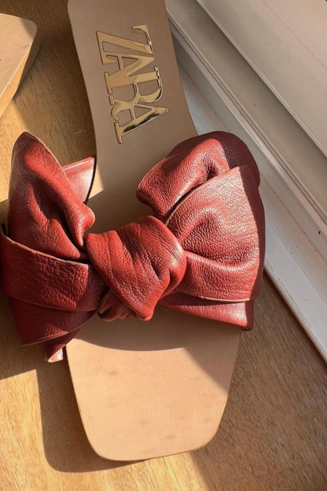 SANDALIAS EM PELE COMO NOVASUSADAS APENAS UMA VEZ. - Image 3