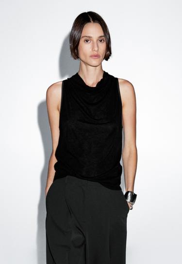 Top sin mangas cuello drapeado - Negro de Zara