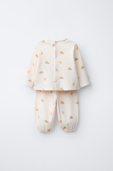 ENSEMBLE TEXTURÉ T-SHIRT ET PANTALON LAPINS - Crème de Zara - Image 1