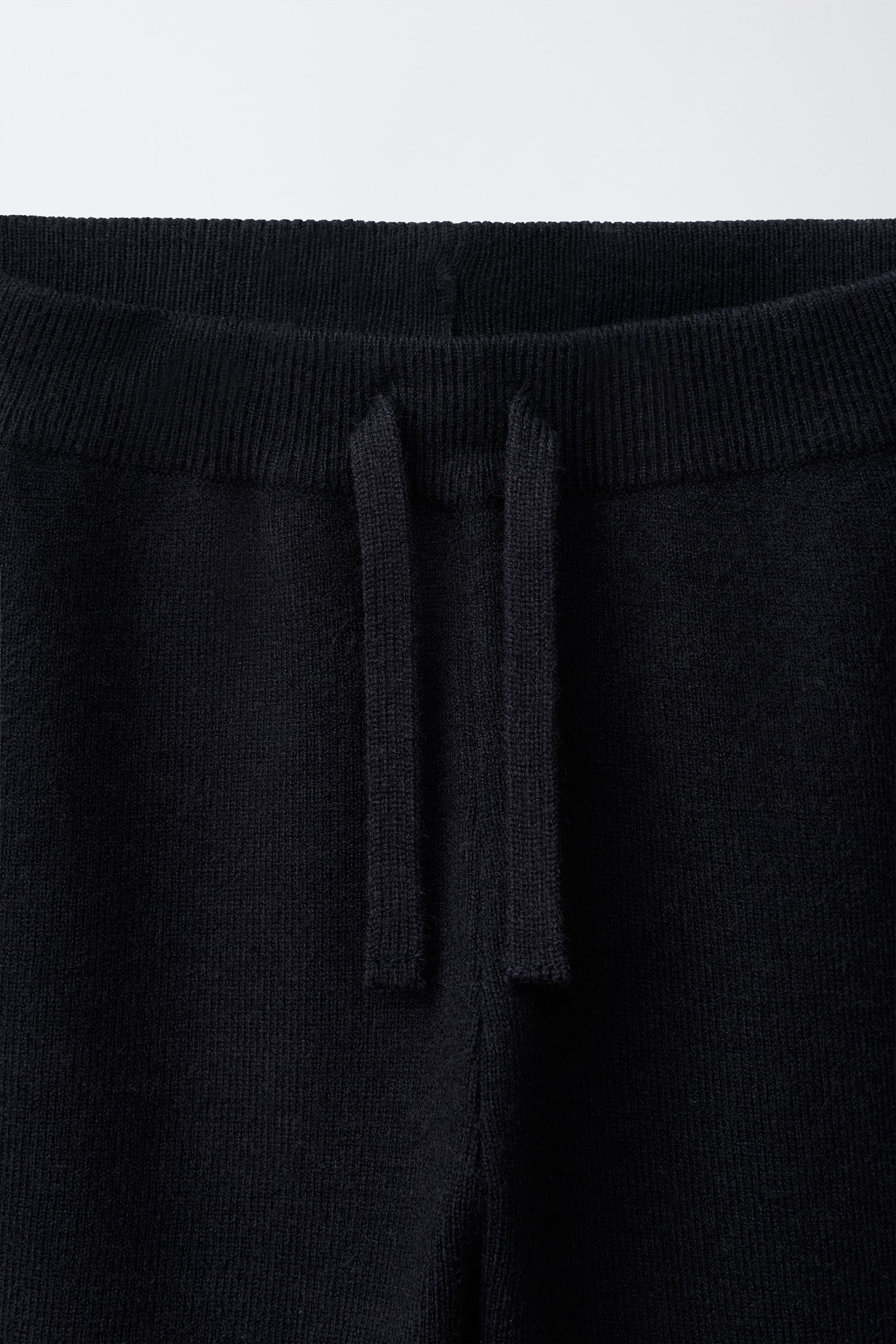 PANTALON EN MAILLE STYLE JOGGING