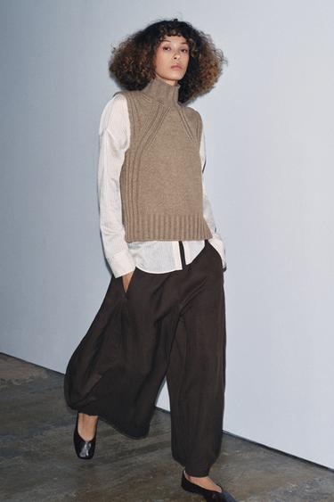 توب من الصوف بياقة مرفوعة - فيسون فيجوريه الخاص بـ Zara - صورة 0