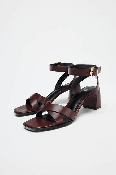 BUCKLED BLOCK HEEL SANDALS - Burgundy Red de Zara - Image 2