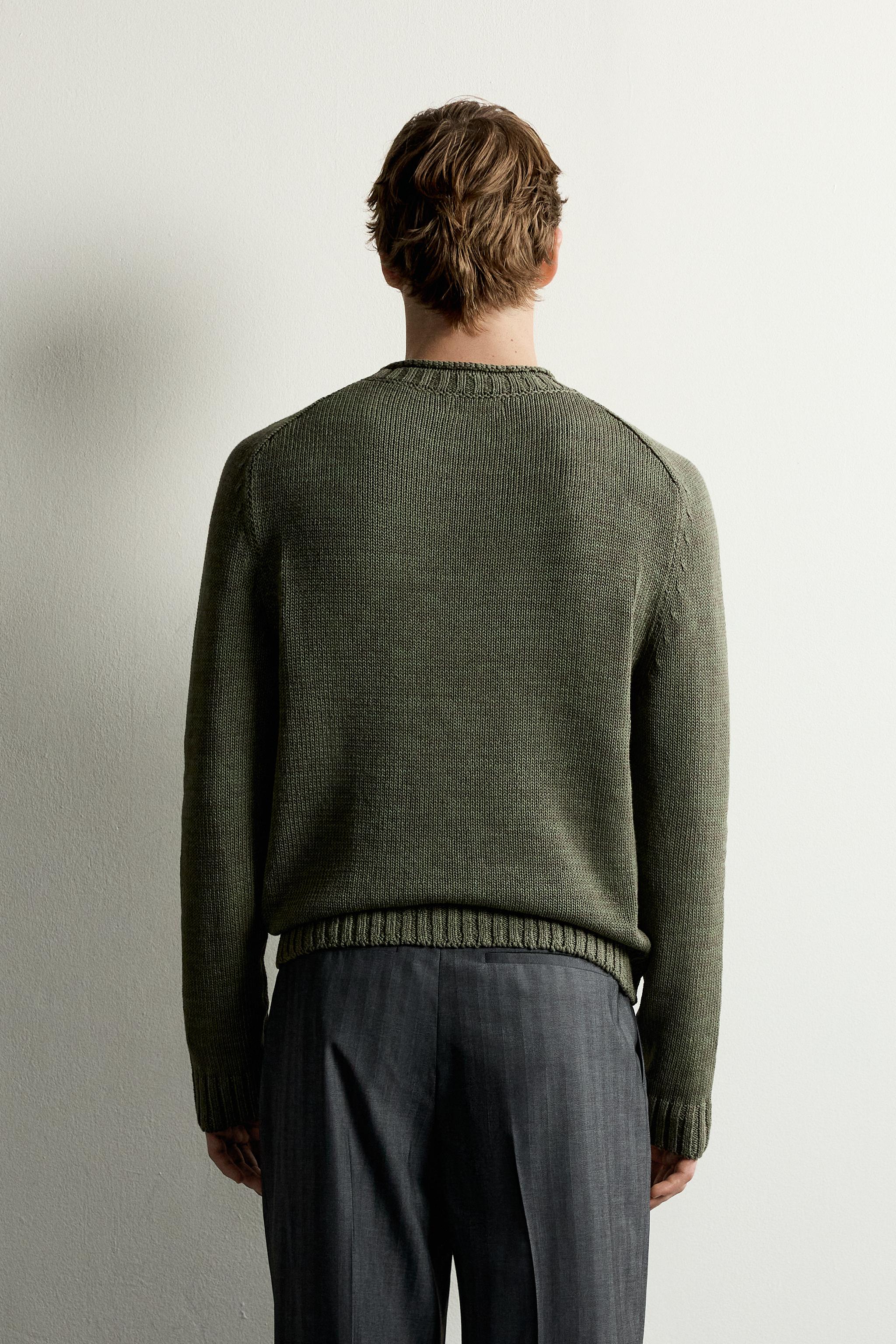 ZARA ウールラグ 150 x 200 cm RELAXED FIT TEXTURED JUMPER - Khaki | ZARA United States