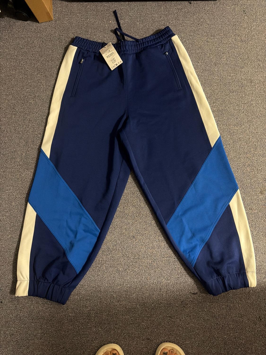 PANTALÓN RETRO FÚTBOL - Image 2