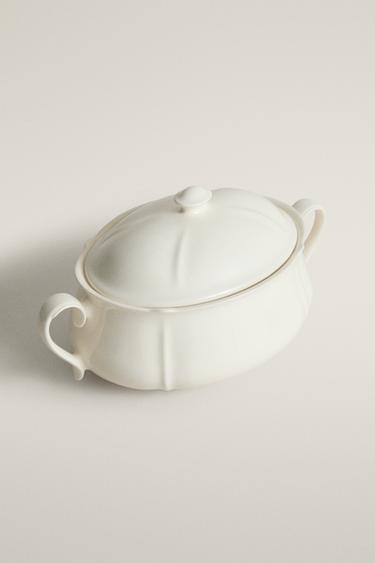 EARTHENWARE TUREEN WITH RAISED-DESIGN EDGE — Ecru 2