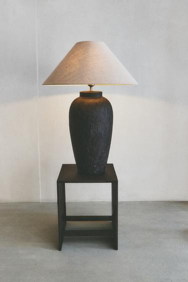 КЕРАМІЧНА НАСТІЛЬНА ЛАМПА ІЗ ЛЛЯНИМ АБАЖУРОМ - Black Zara