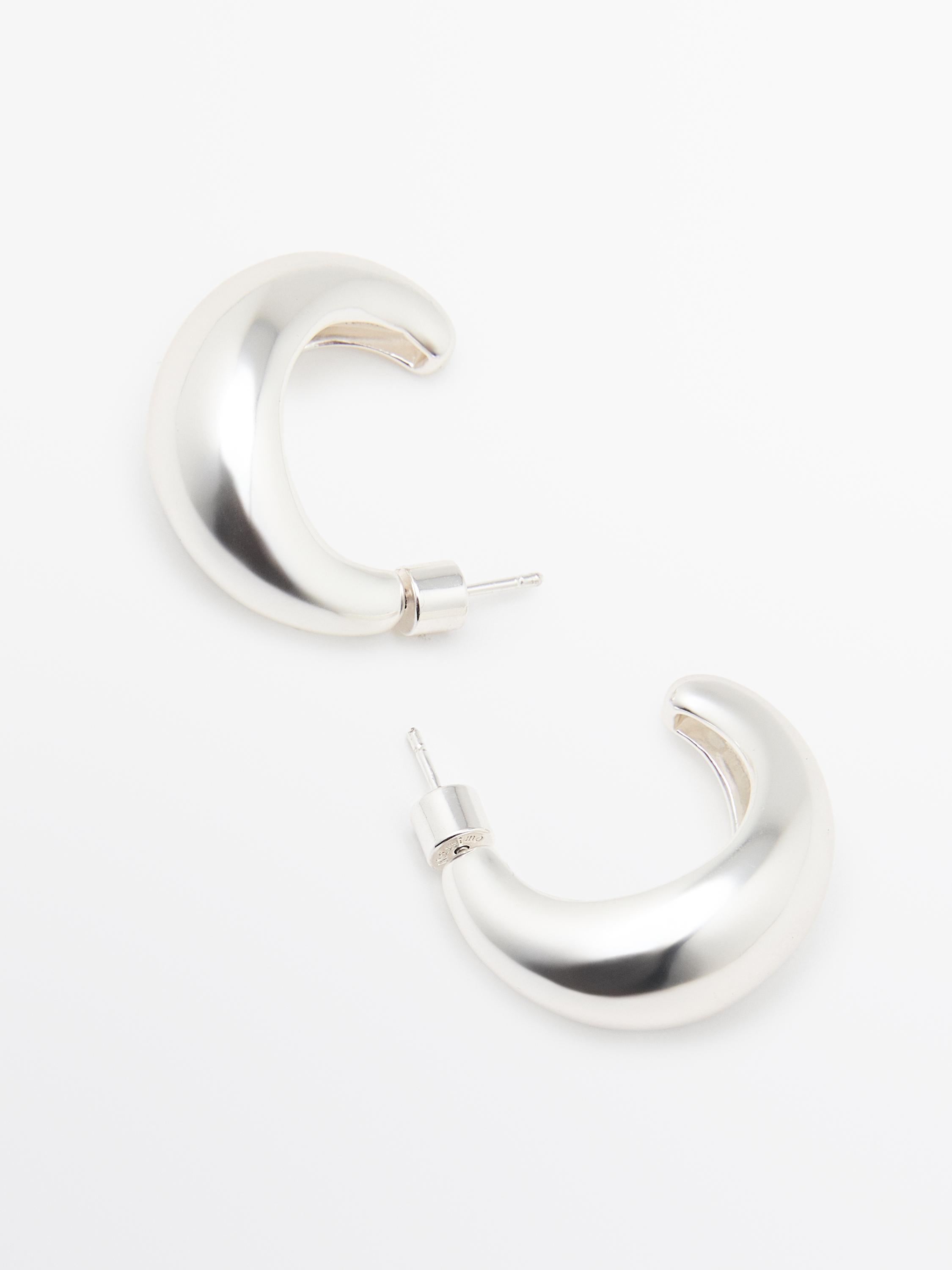 Half-moon hoop earrings
