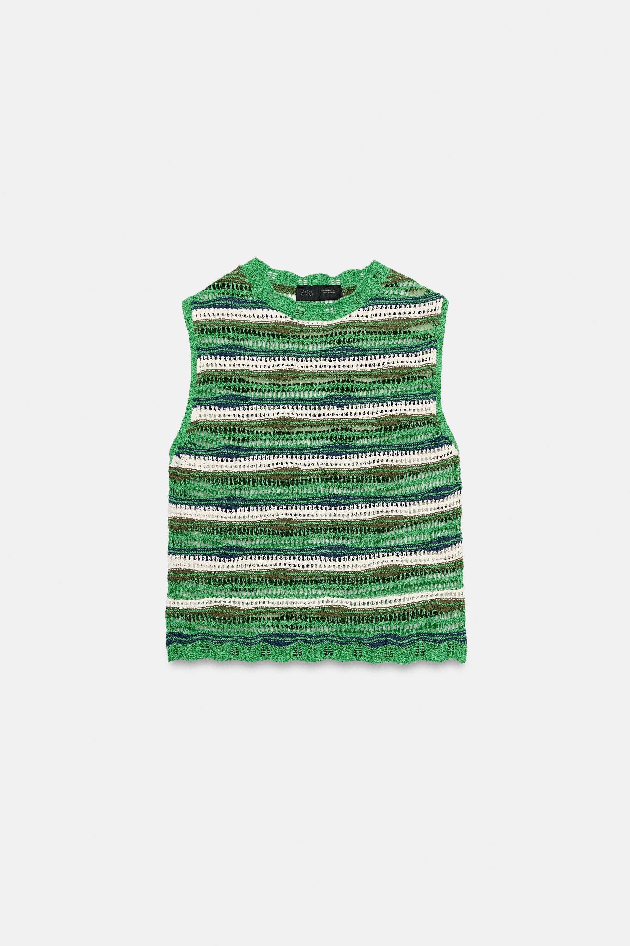 TEXTURED STRIPED KNIT TOP