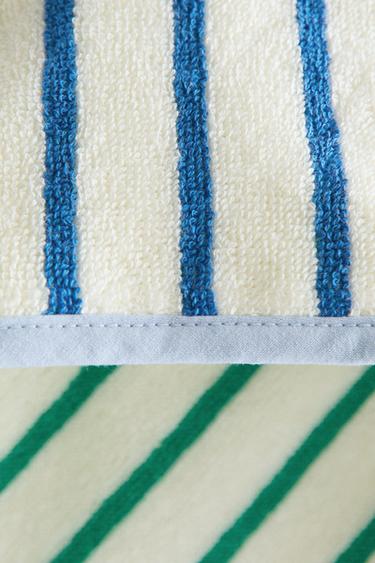 SERVIETTE DE BAIN CAPUCHE BÉBÉ RÉVERSIBLE RAYURES - Bleu de Zara - Image 1