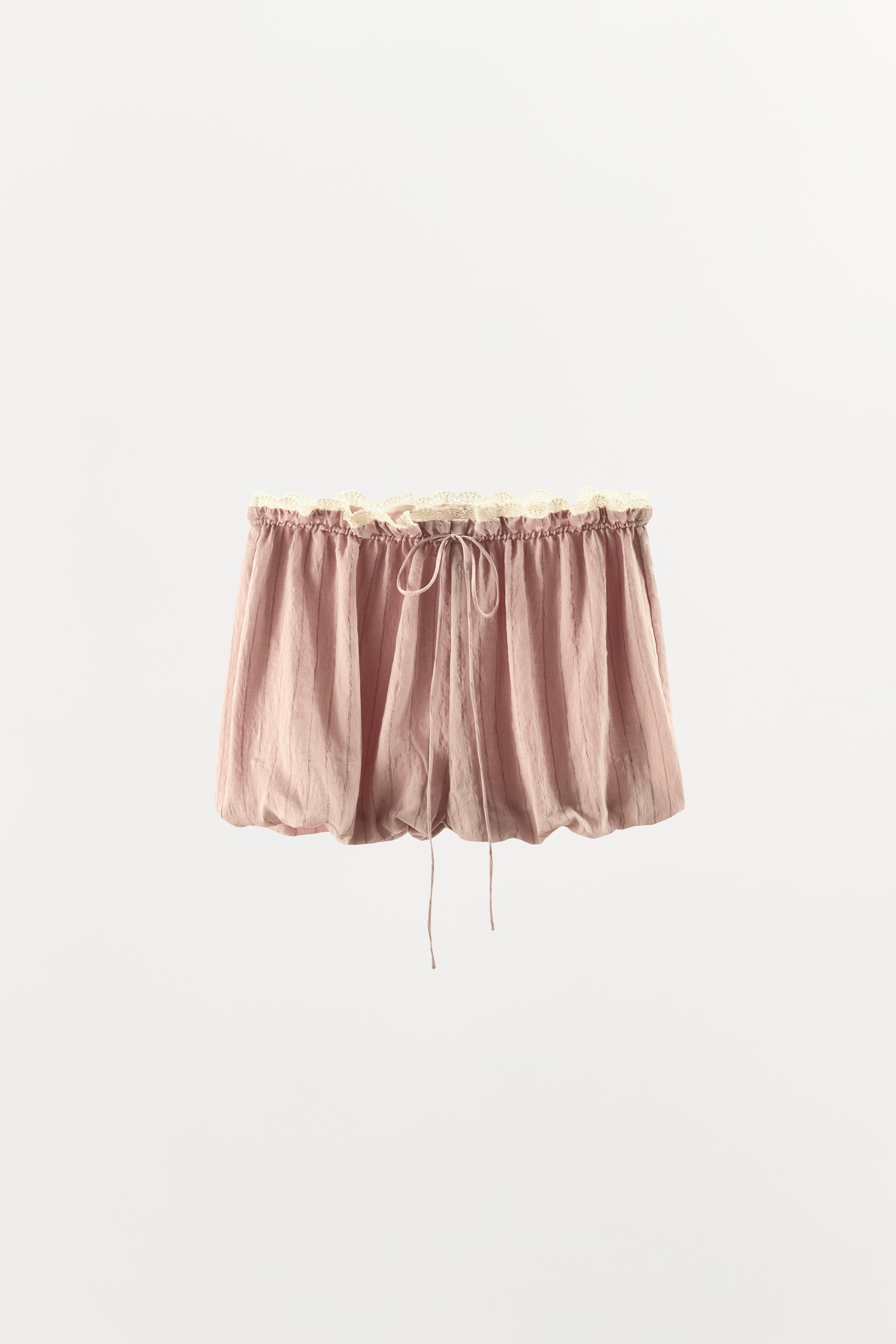 LACE TRIM STRIPED BALLOON SHORTS