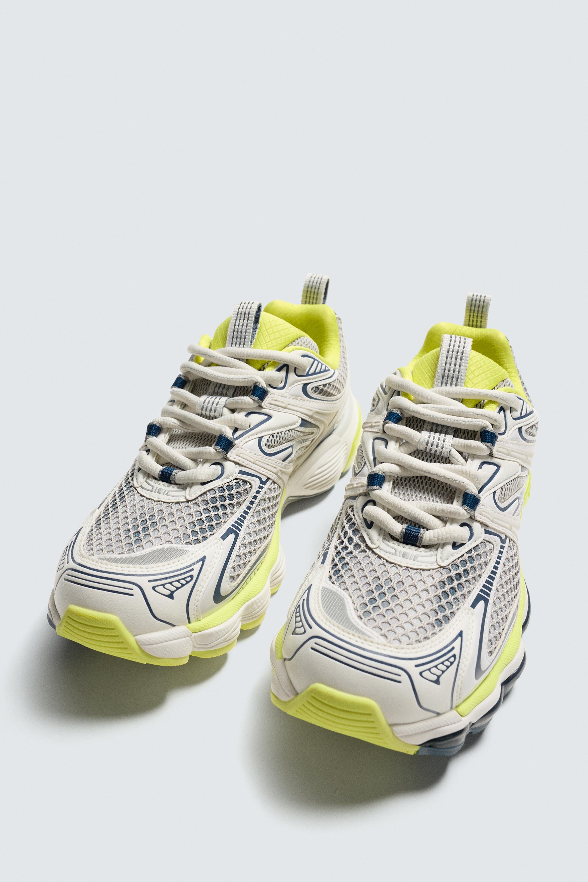 BASKETS À SEMELLES ÉPAISSES