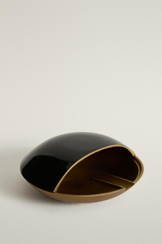 CENDRIER LAITON LAQUÉ - Noir or de Zara - Image 0