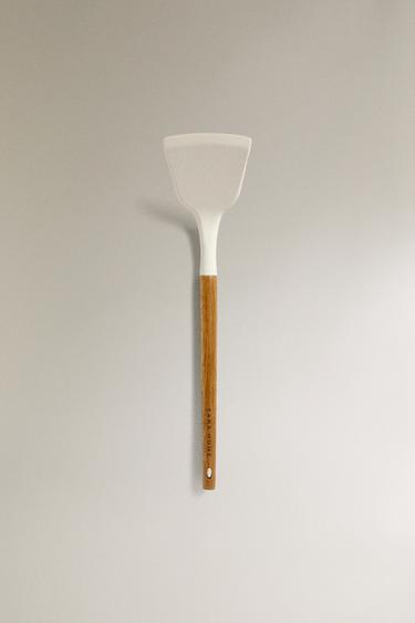 SILICONE AND WOODEN SPATULA - Cream by Zara
