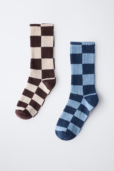 LOT DE DEUX PAIRES DE CHAUSSETTES MONTANTES À DAMIER - Marron-Bleu de Zara - Image 3