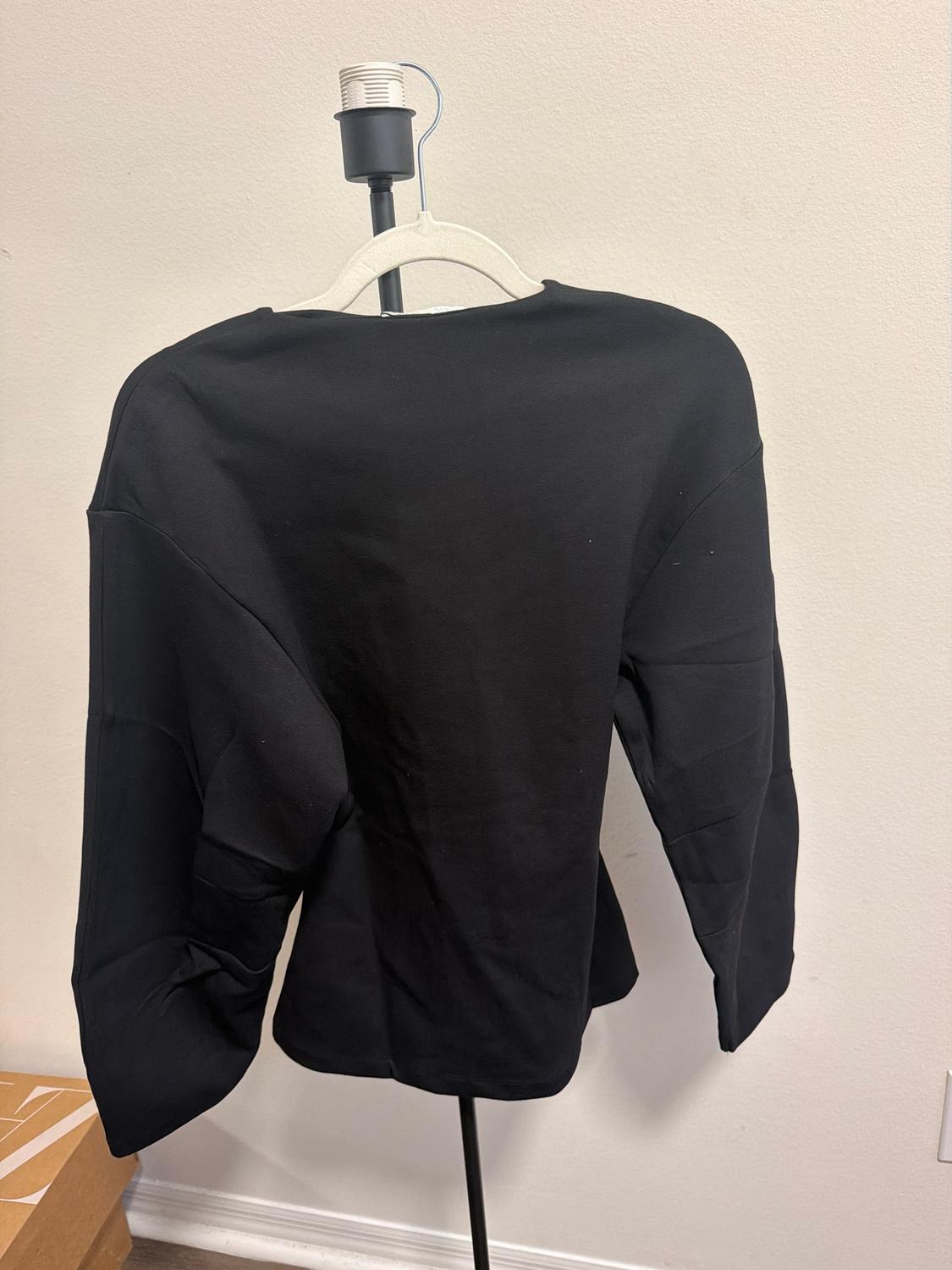 INTERLOCK JUMPER WITH DARTS - Image 3