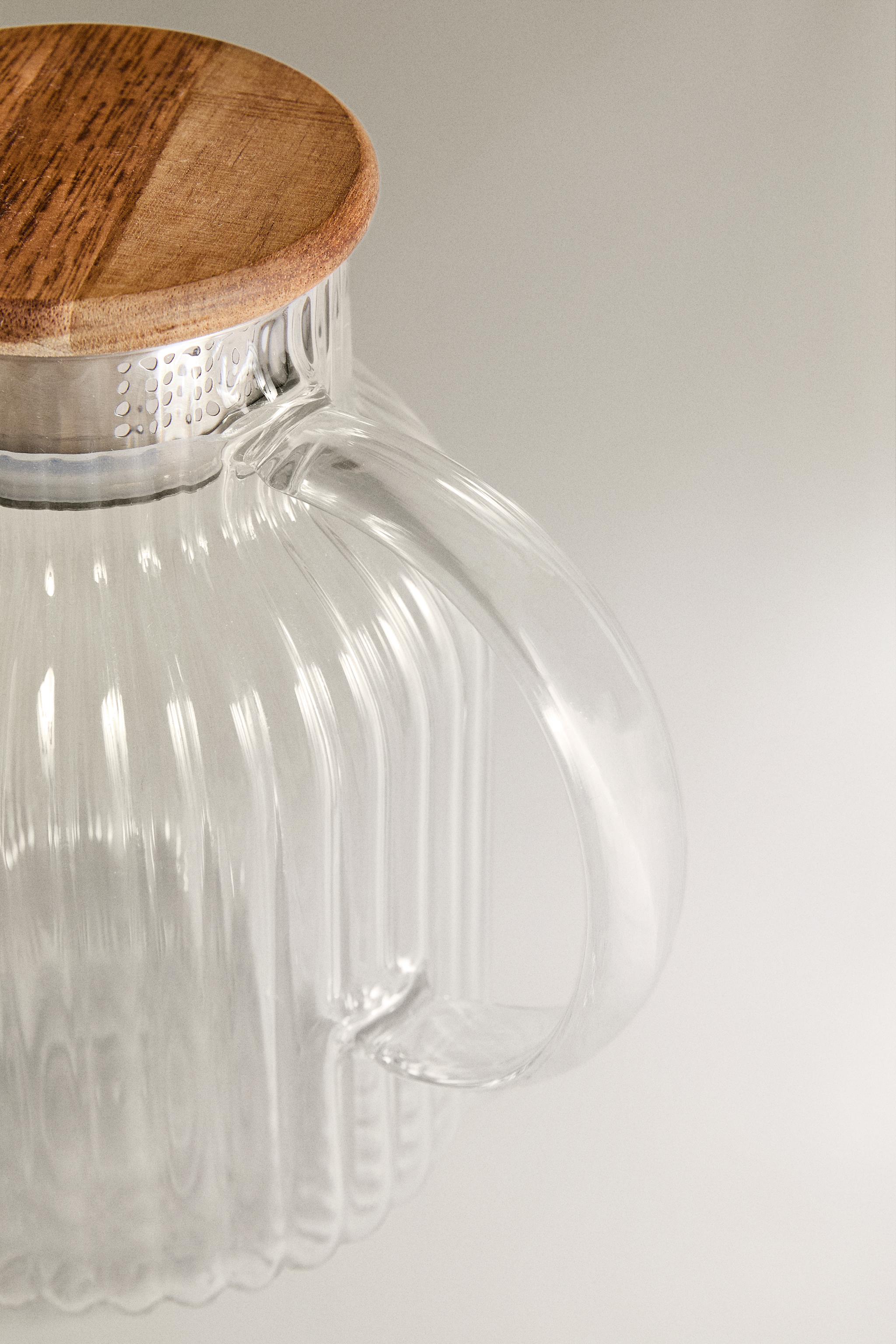 BOROSILICATE GLASS PITCHER WITH FILTER