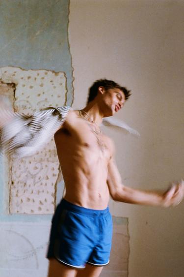 {navn} - {farge} for Zara - Bilde 0