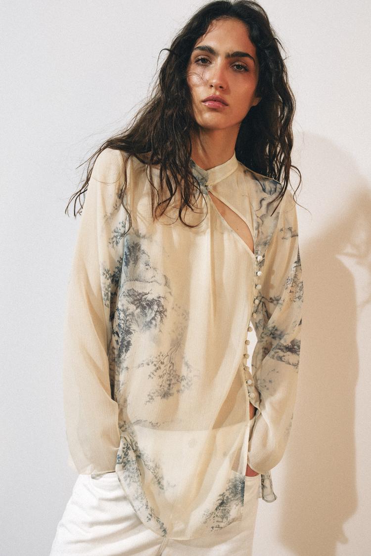 BLUSA ESTAMPADA BOTONES ZW COLLECTION