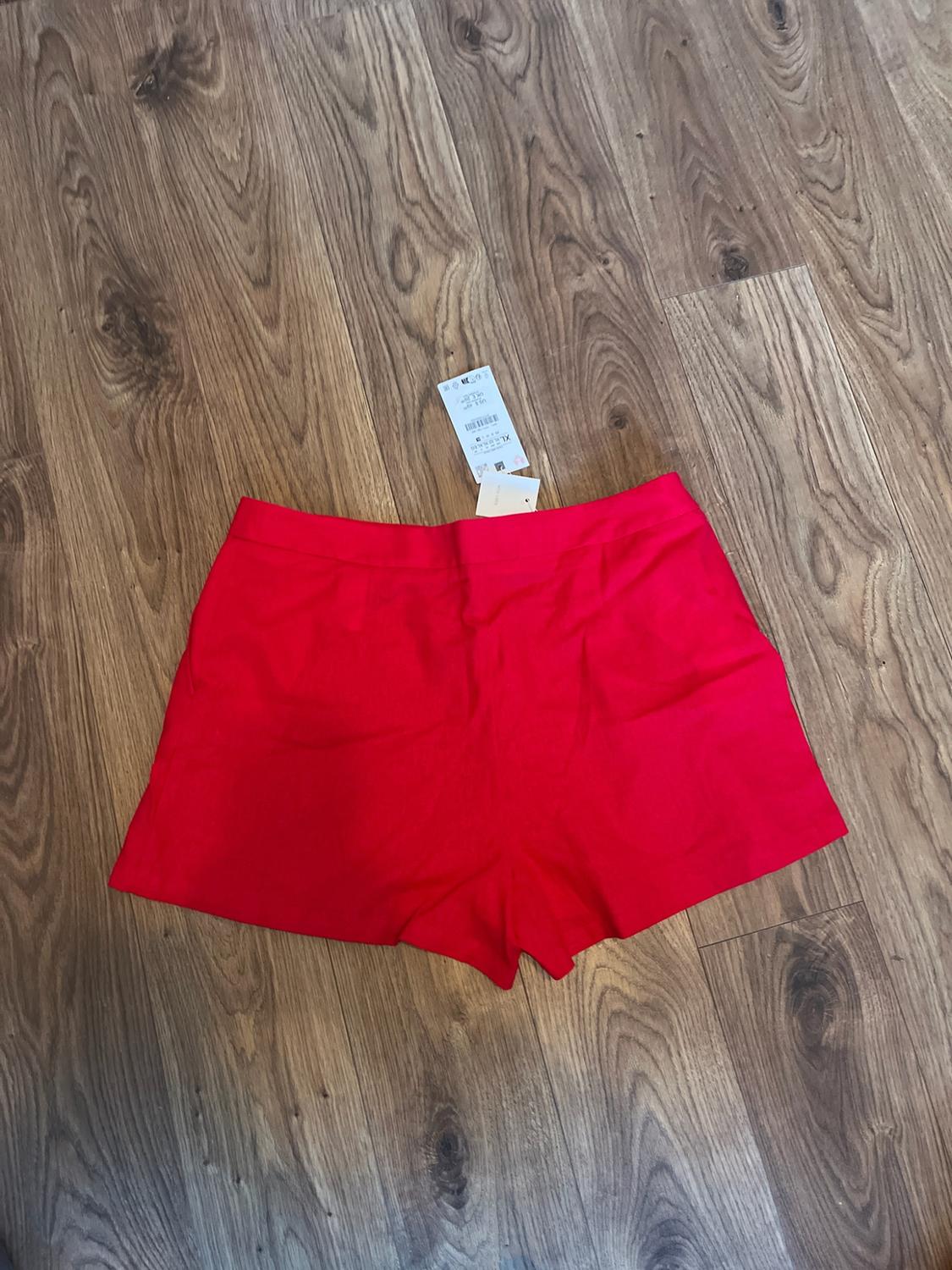 LINEN BLEND BERMUDA SHORTS WITH DARTS - Image 6