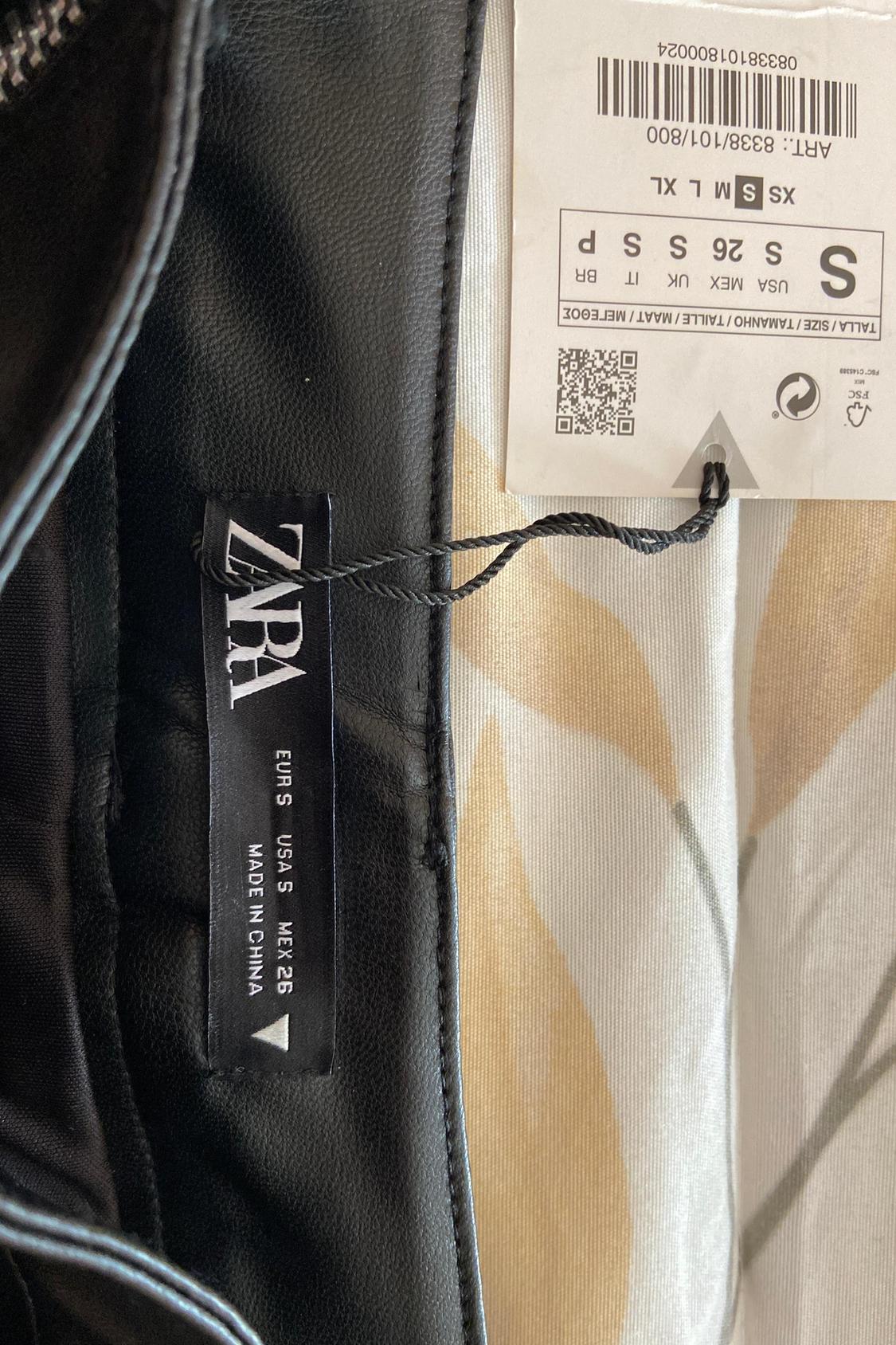 FAUX LEATHER SKIRT WITH ZIPS - Image 3