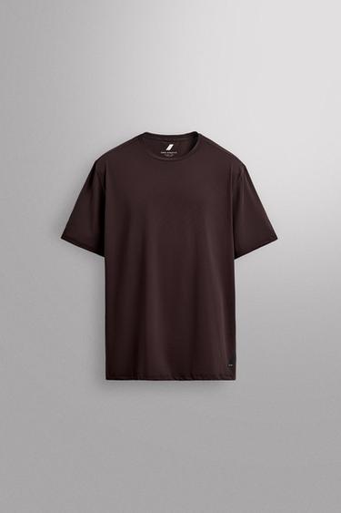 FUNKTIONS-T-SHIRT – BASIC - Dunkles Bordeauxrot von Zara