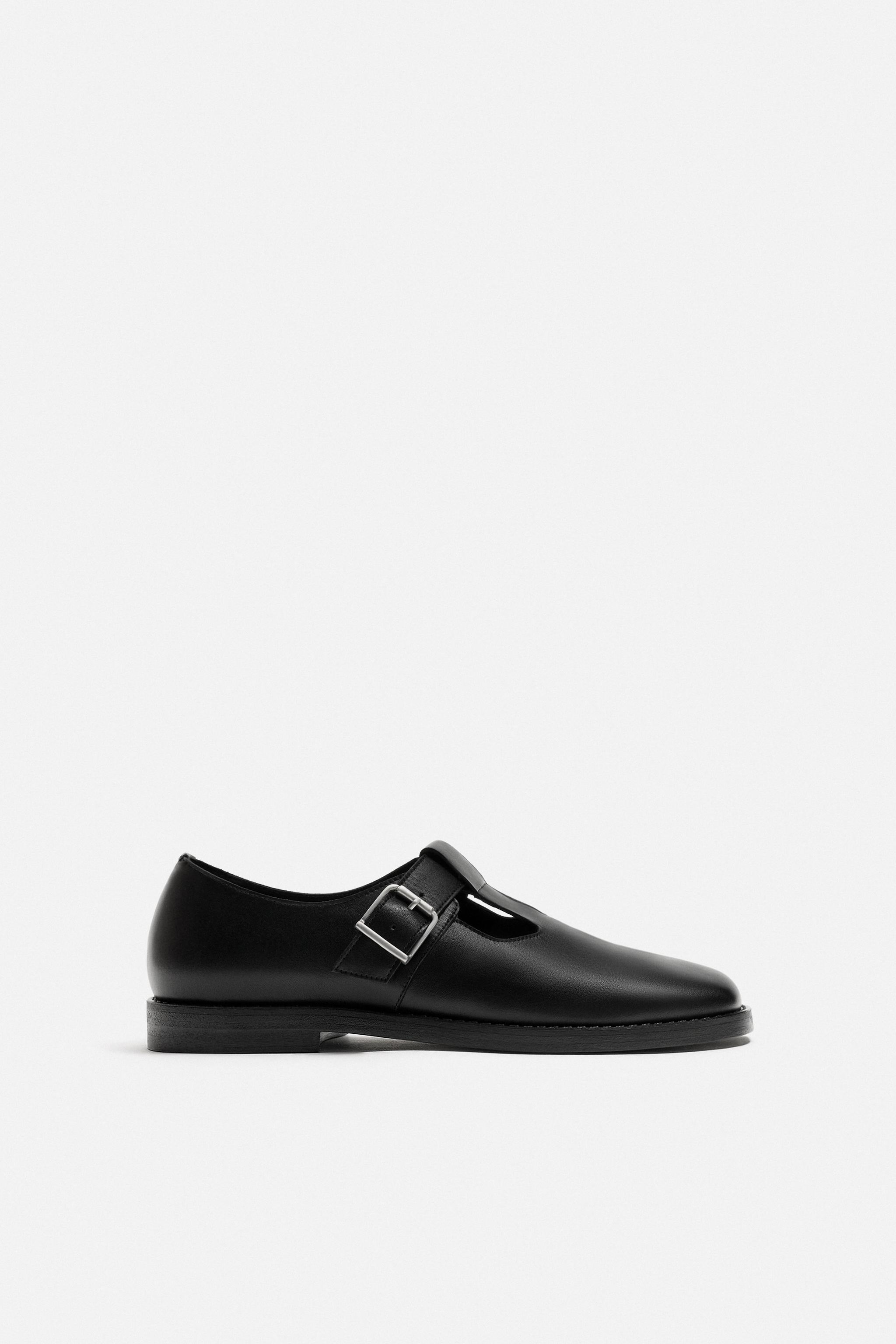 ZARA ビジュー付き レースアップシューズ - メルカリ
