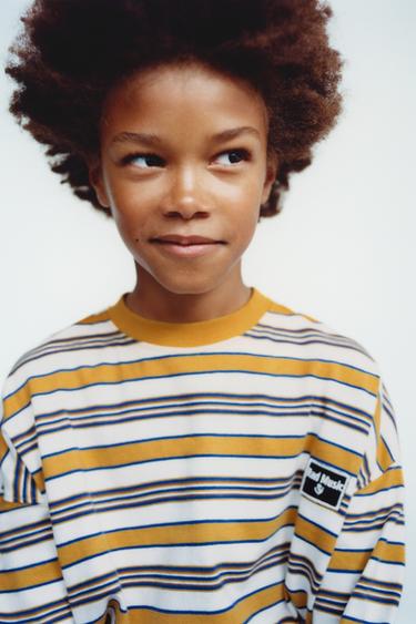 CAMISETA RAYAS PARCHE - Amarillo de Zara