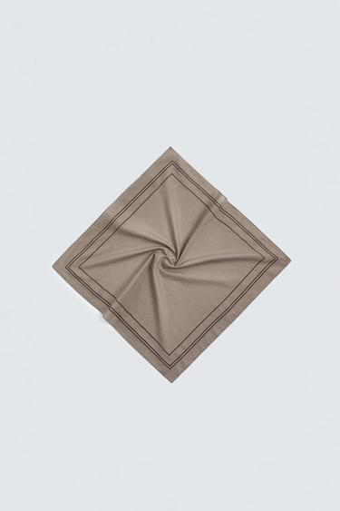 CONTRAST EMBROIDERY BANDANA - Brown by Zara