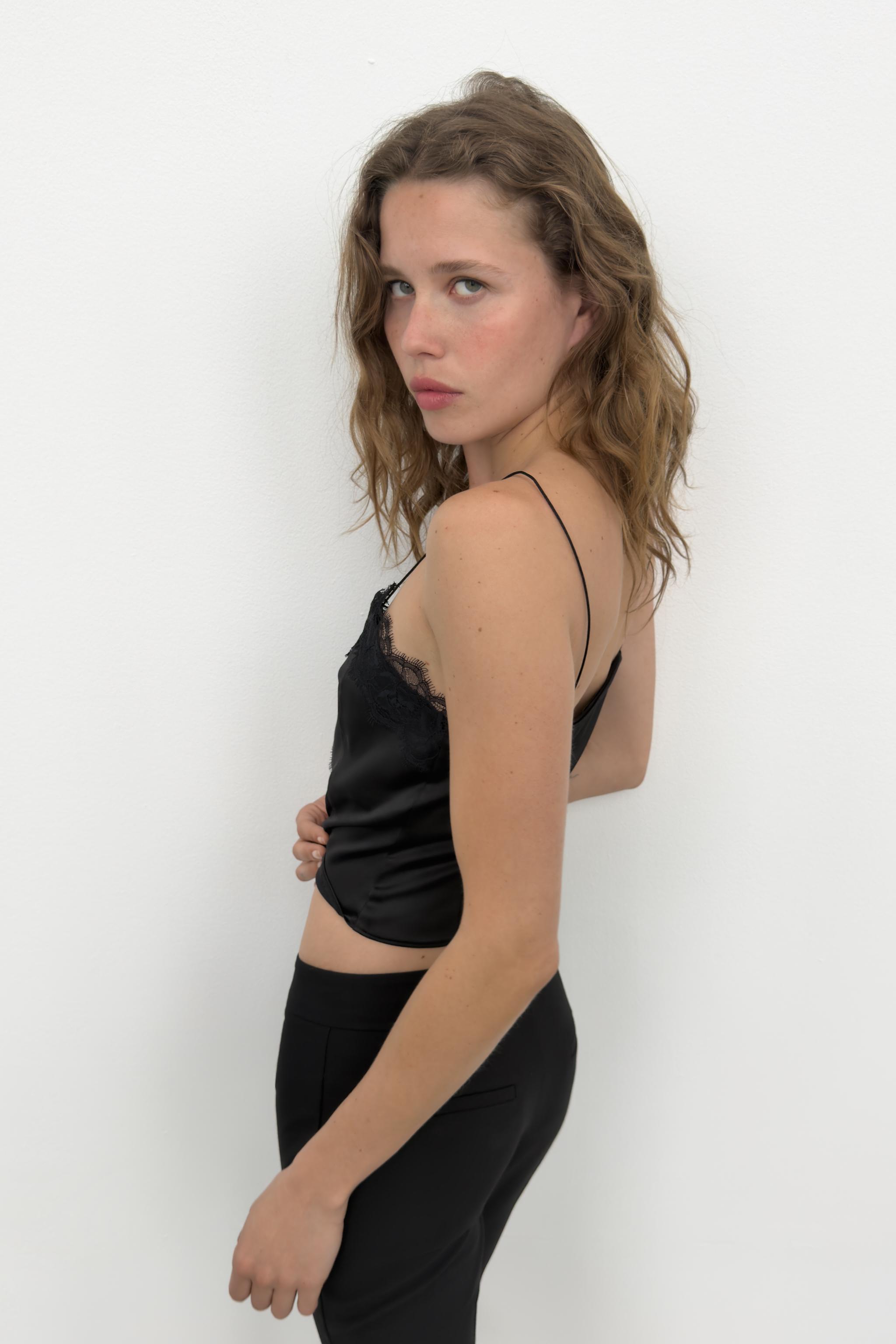 SATIN EFFECT LACE CROP TOP