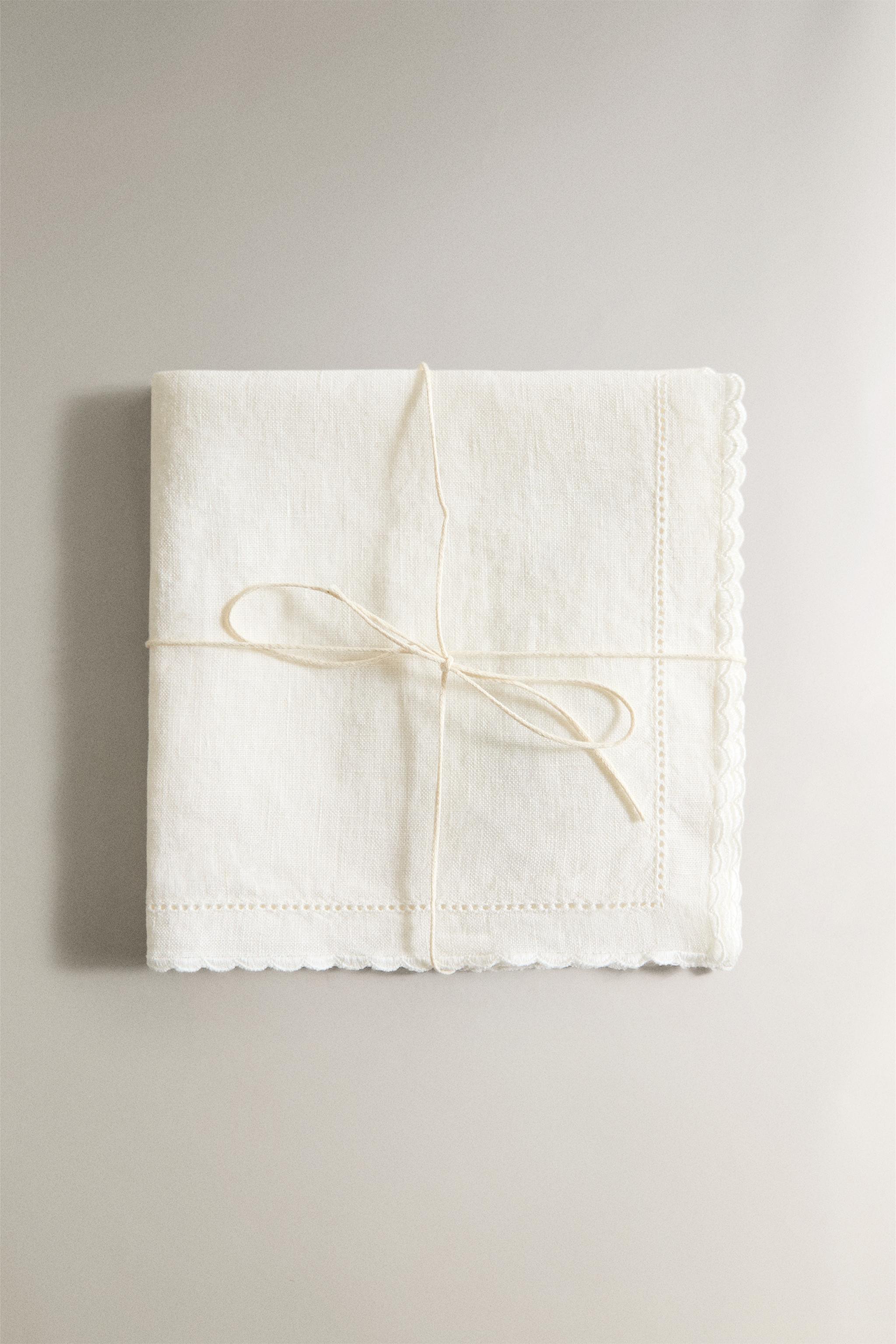 EMBROIDERED LINEN BORDER TOWEL