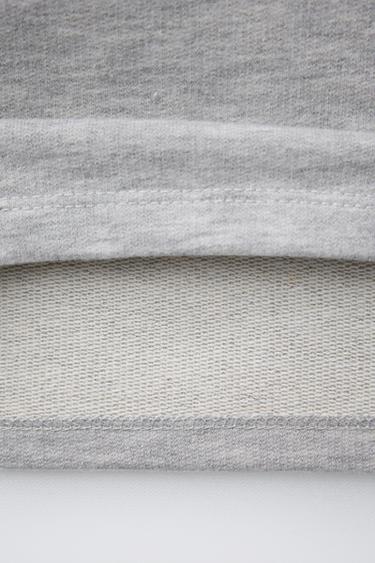 T-SHIRT AVEC INSCRIPTION LACE - Gris de Zara - Image 3