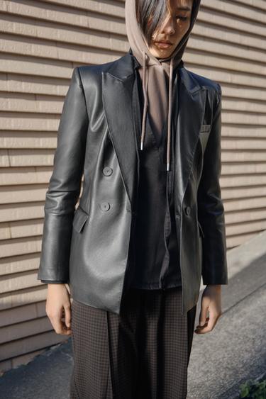 フェイクレザーダブルブレストブレザーブラックZaraのフェイクレザーダブルブレストブレザー - ブラック