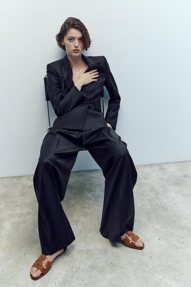 FLAT CRISS-CROSS LEATHER SLIDER SANDALS - Brown by Zara