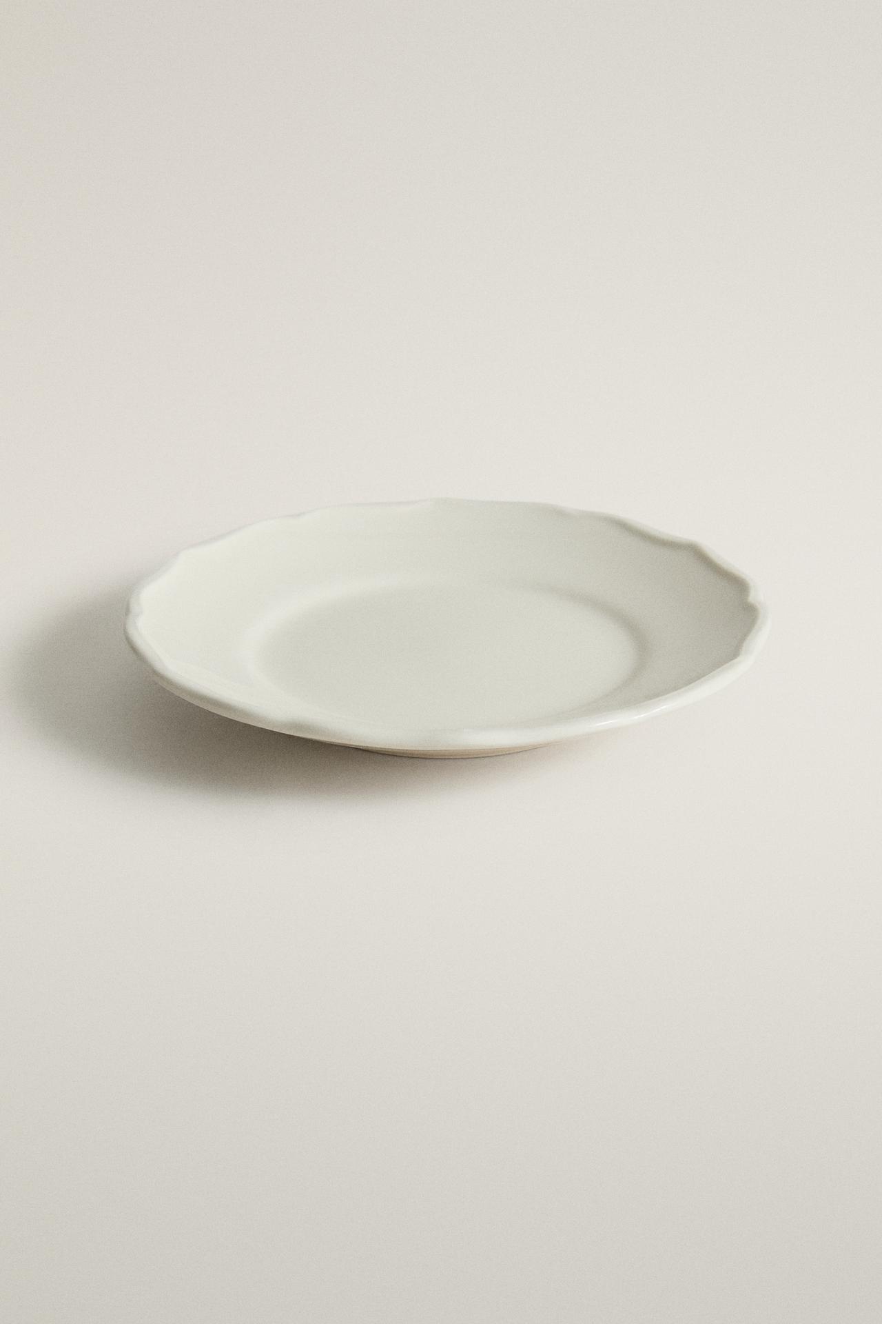 EARTHENWARE SIDE DISH WITH RAISED-DESIGN EDGE — Ecru