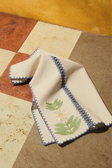 SET OF COTTON NAPKINS WITH CONTRAST EMBROIDERY (SET OF 2) - Ecru by Zara