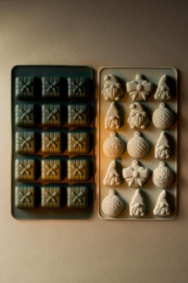 CHRISTMAS SILICONE CHOCOLATE MOLD (set OF 2) — Greens 1
