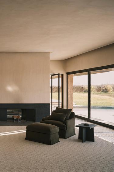LOVESEAT 01 - Caqui da Zara