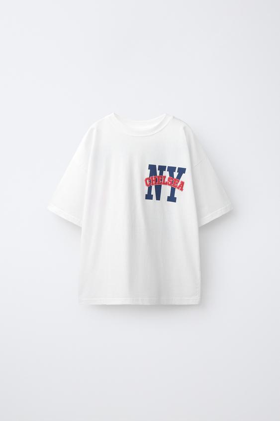CAMISETA ESTAMPADO NEW YORK CHELSEA - Blanco roto de Zara - Imagen 0