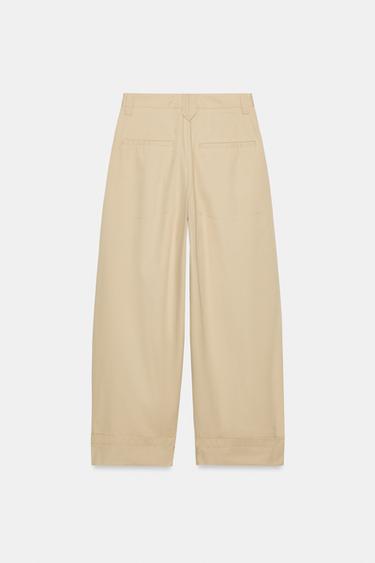 PANTALON À PINCES ET BAS À REVERS - Camel clair de Zara - Image 8