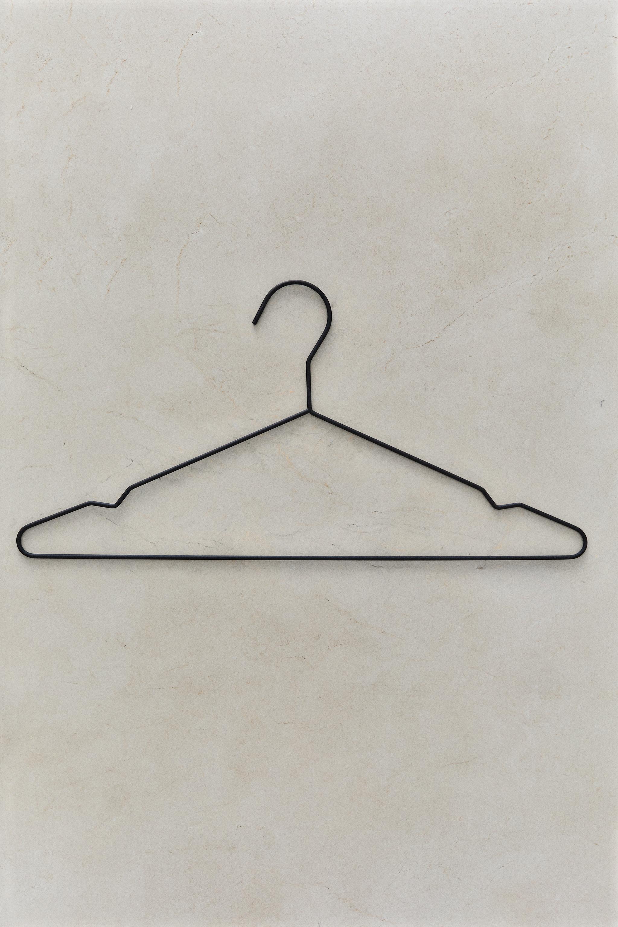 RUBBERIZED HANGERS (PACK OF 6)