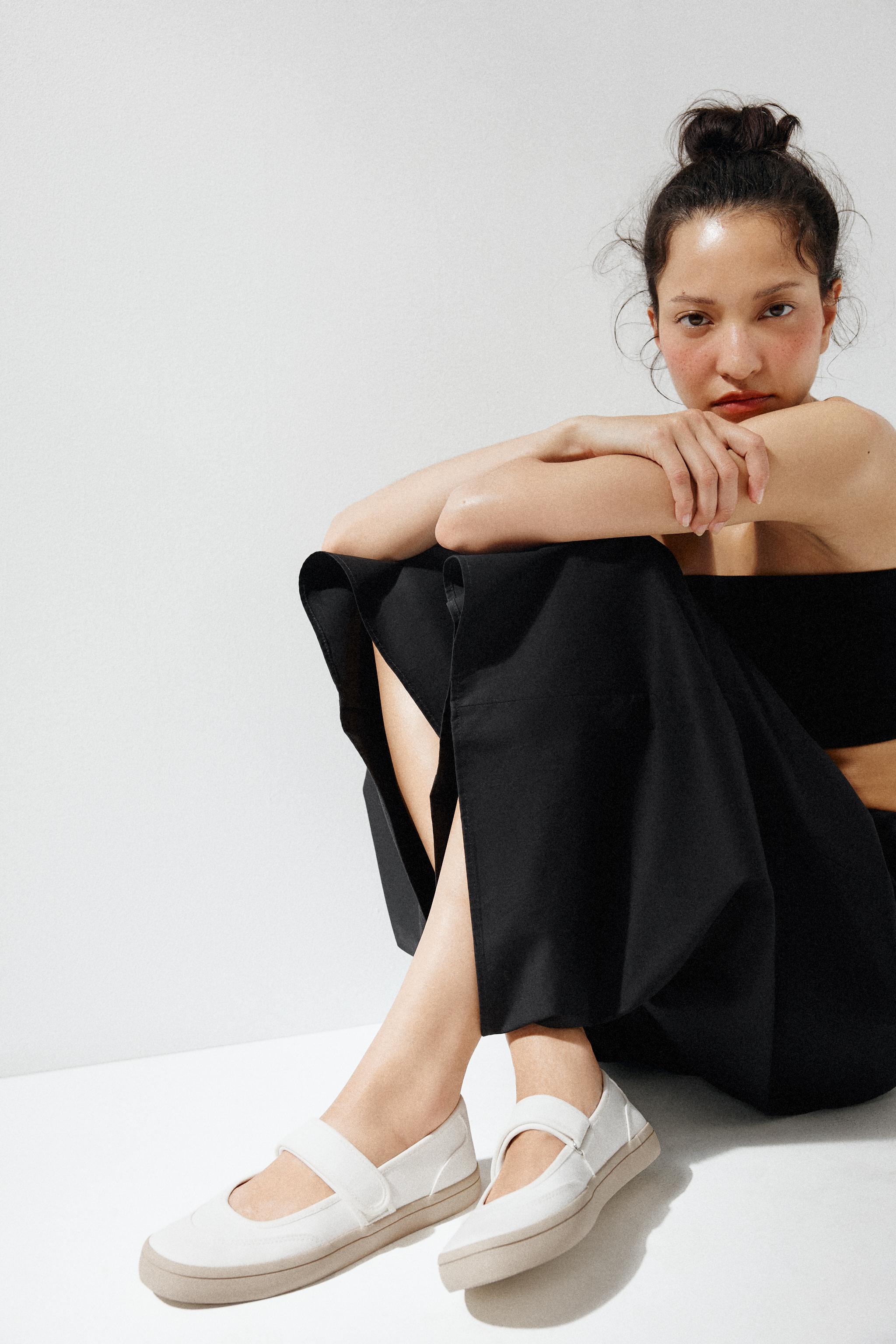 ファブリックストラップバレリーナシューズ - ホワイト | ZARA