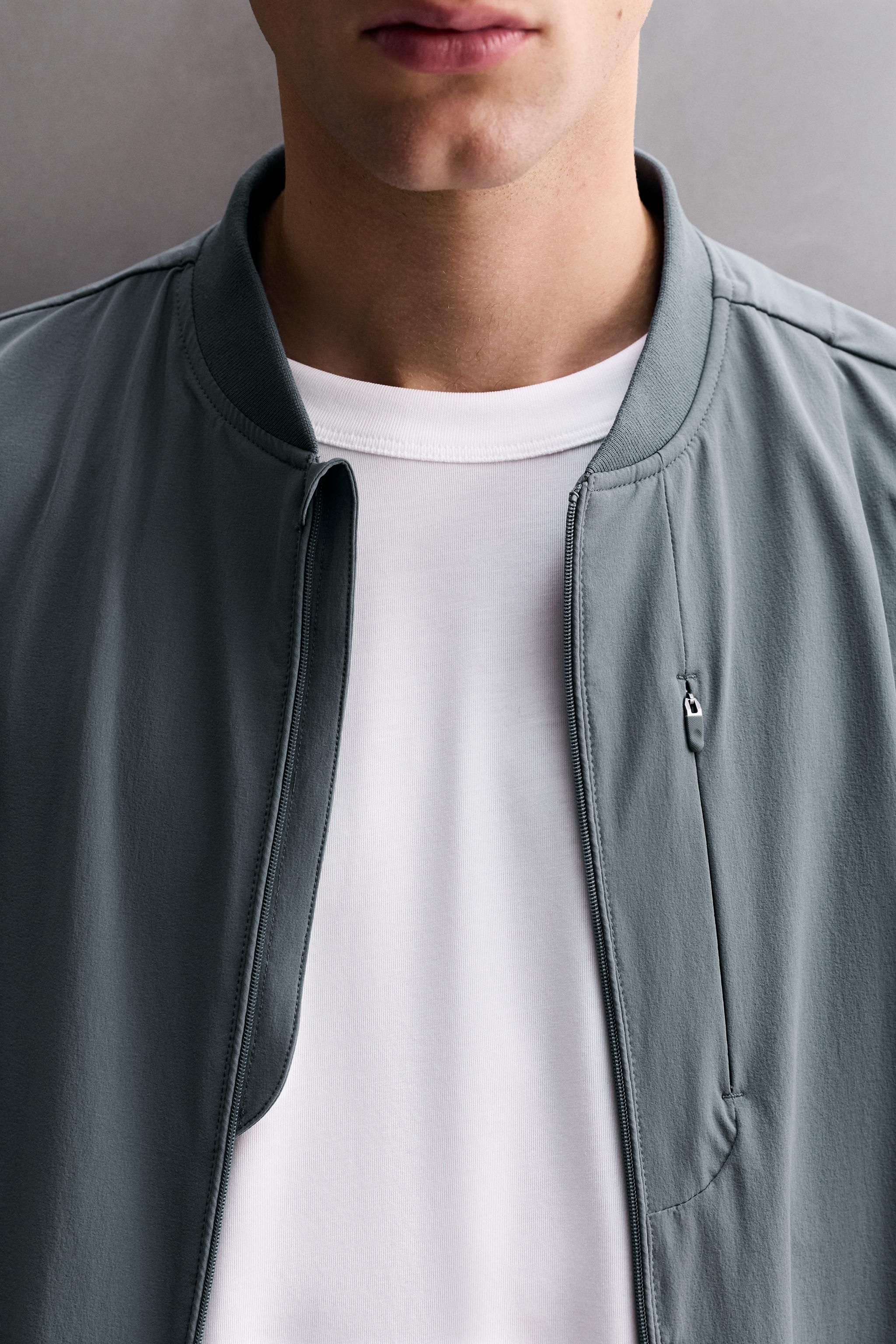 Мужские куртки Zara TECHNICAL TRAINING JACKET — фото 6